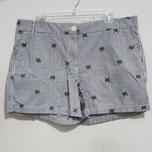 Crown & Ivy Ladies Shorts.  Size 16